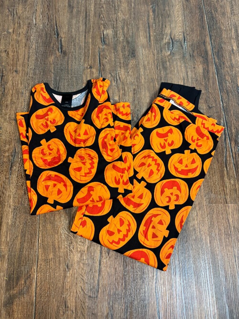 🔆 Target Men's Jack-O-Lantern Halloween pajamas